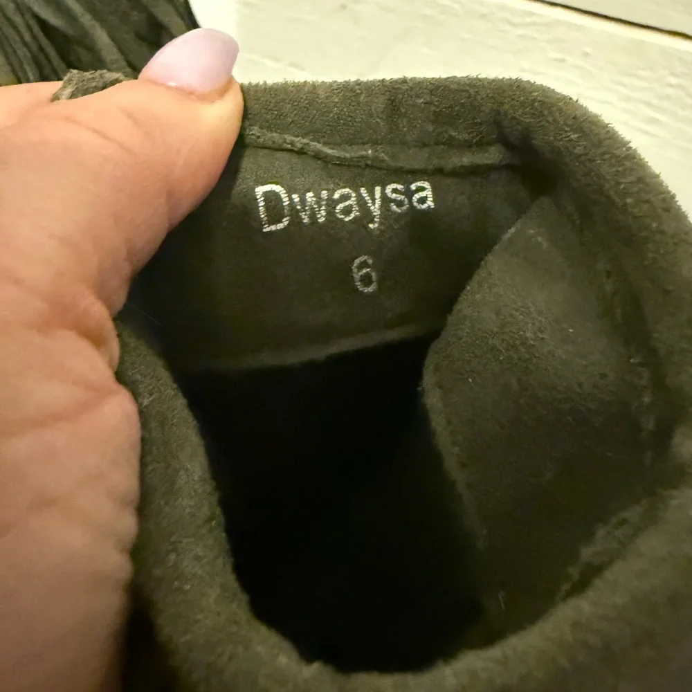Dwaysa stylish eye